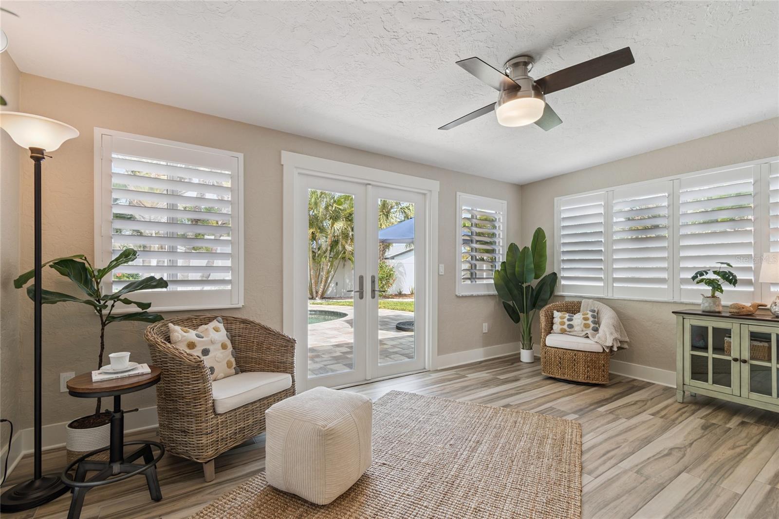 I can't get enough if this space