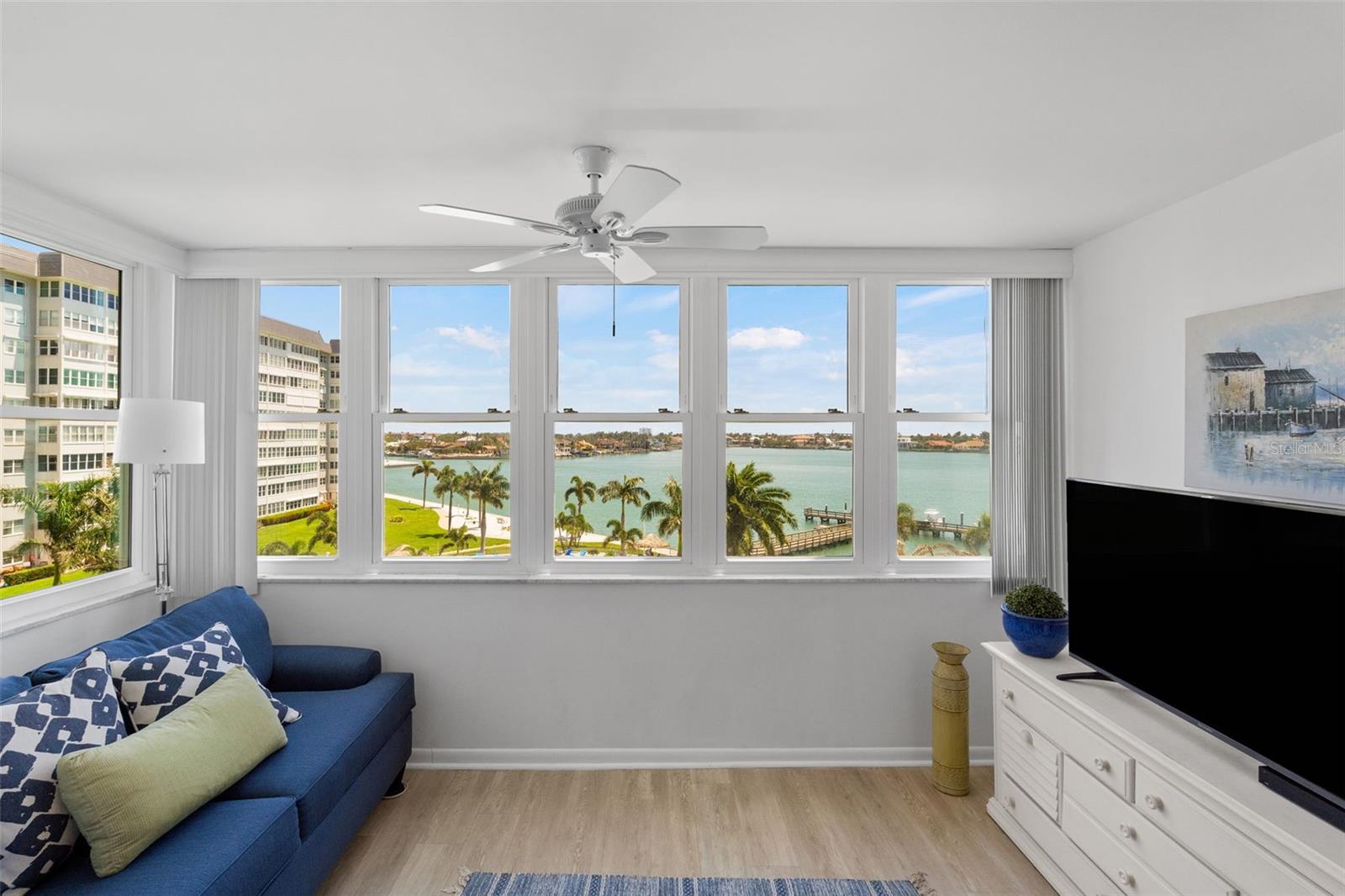 Bonus Room with Great View!