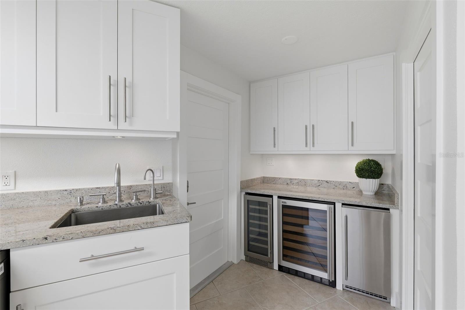 Laundry room/butler's pantry