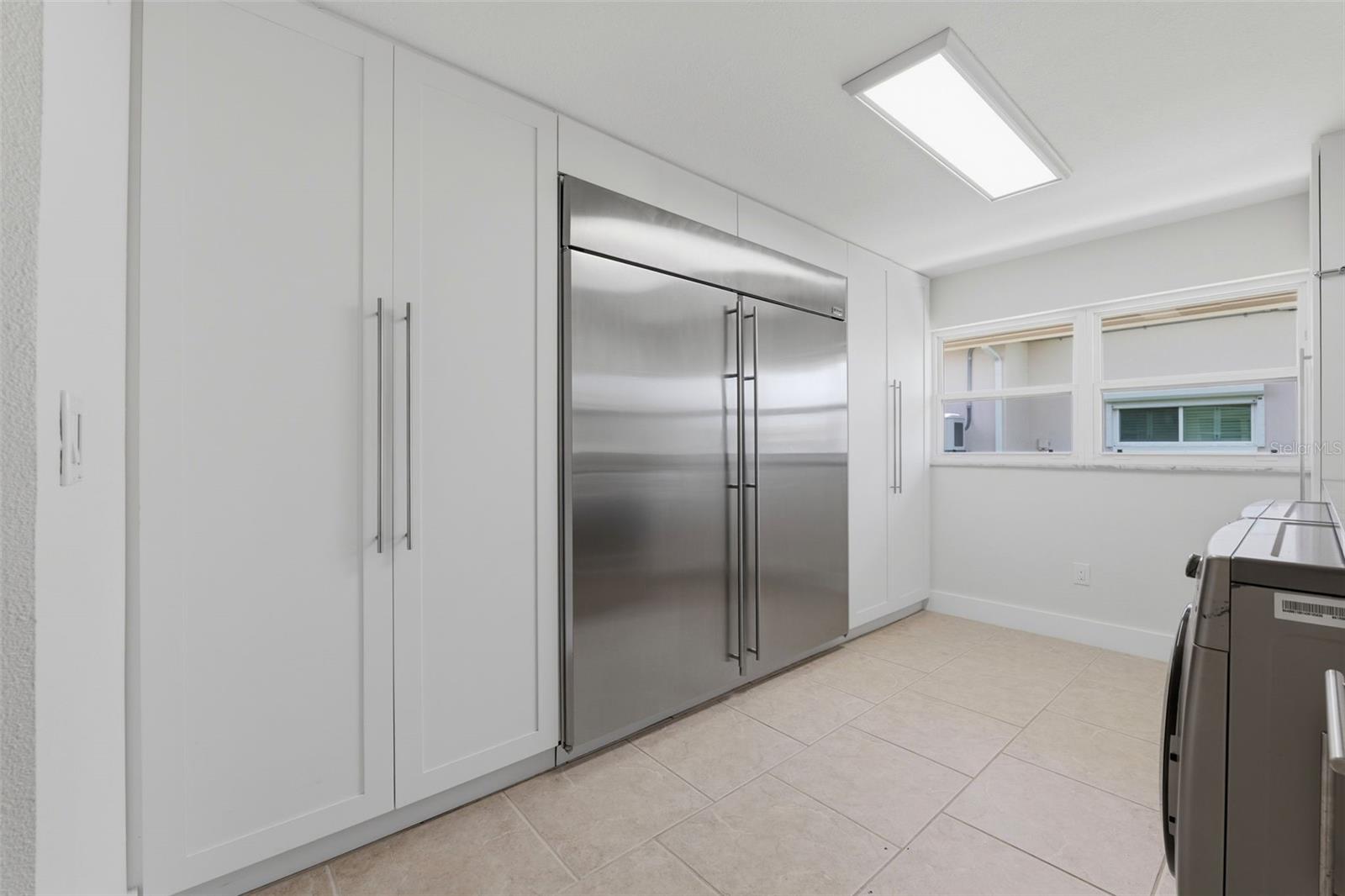 Laundry room/butler's pantry