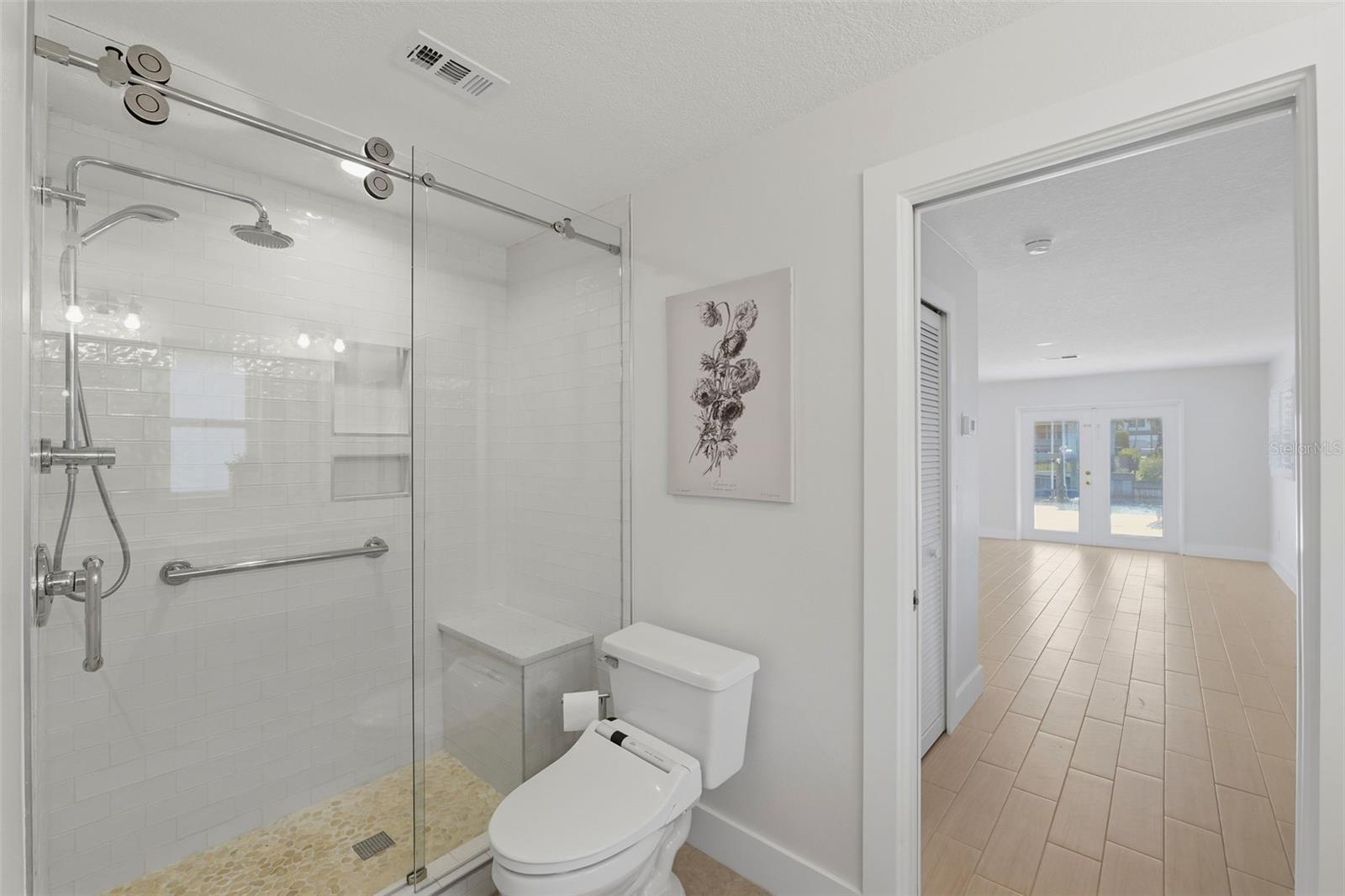 Jack and Jill bath number 3