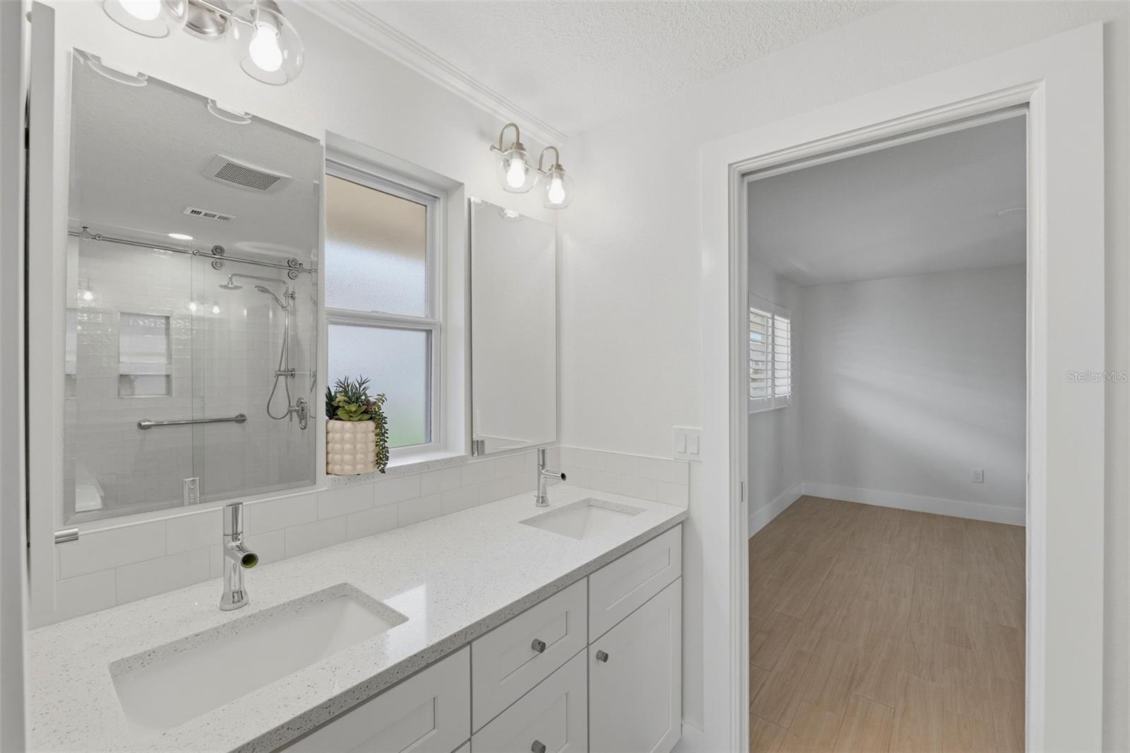 Jack and Jill bath number 3