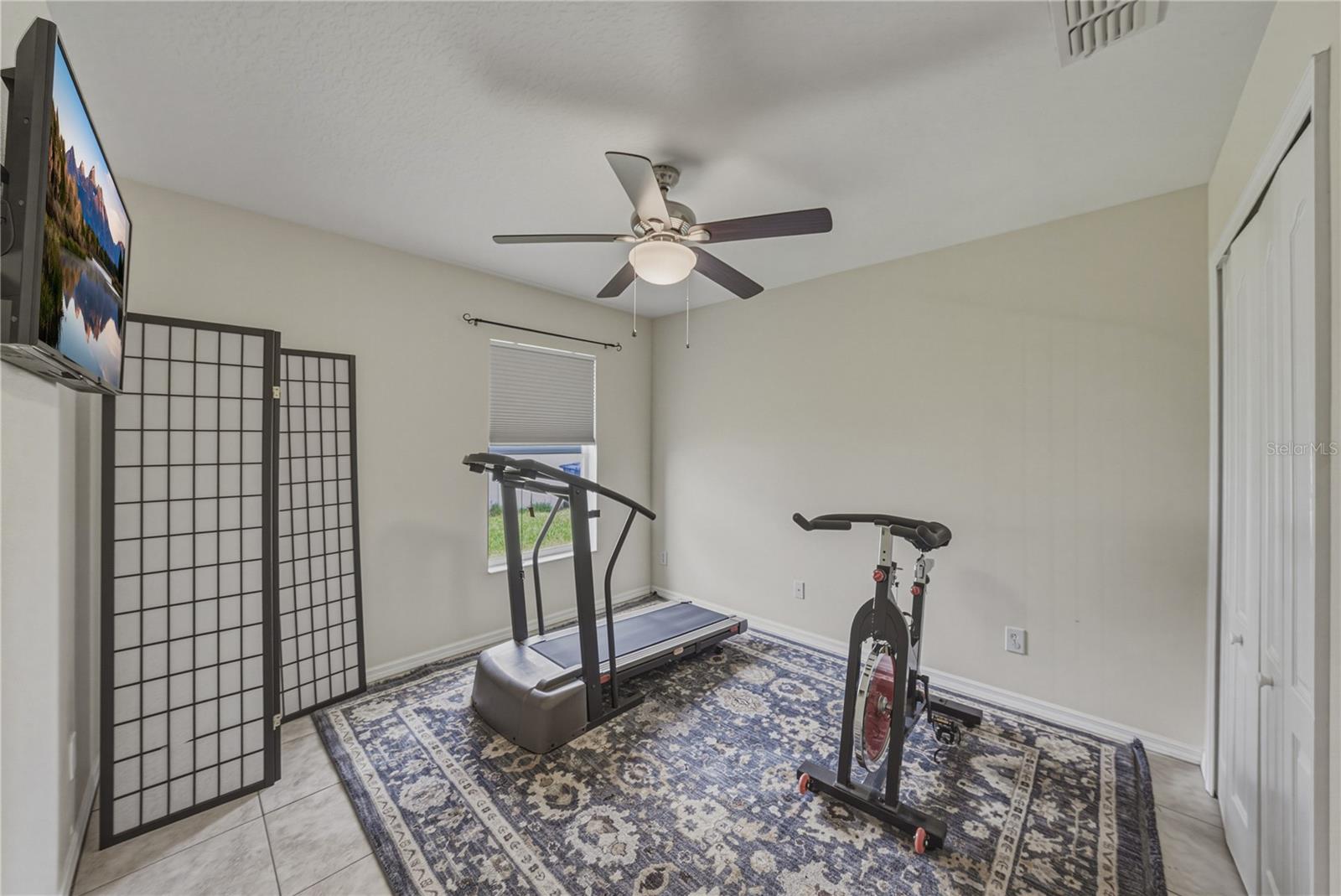 Bathroom 2 - between Beds 2 & 3