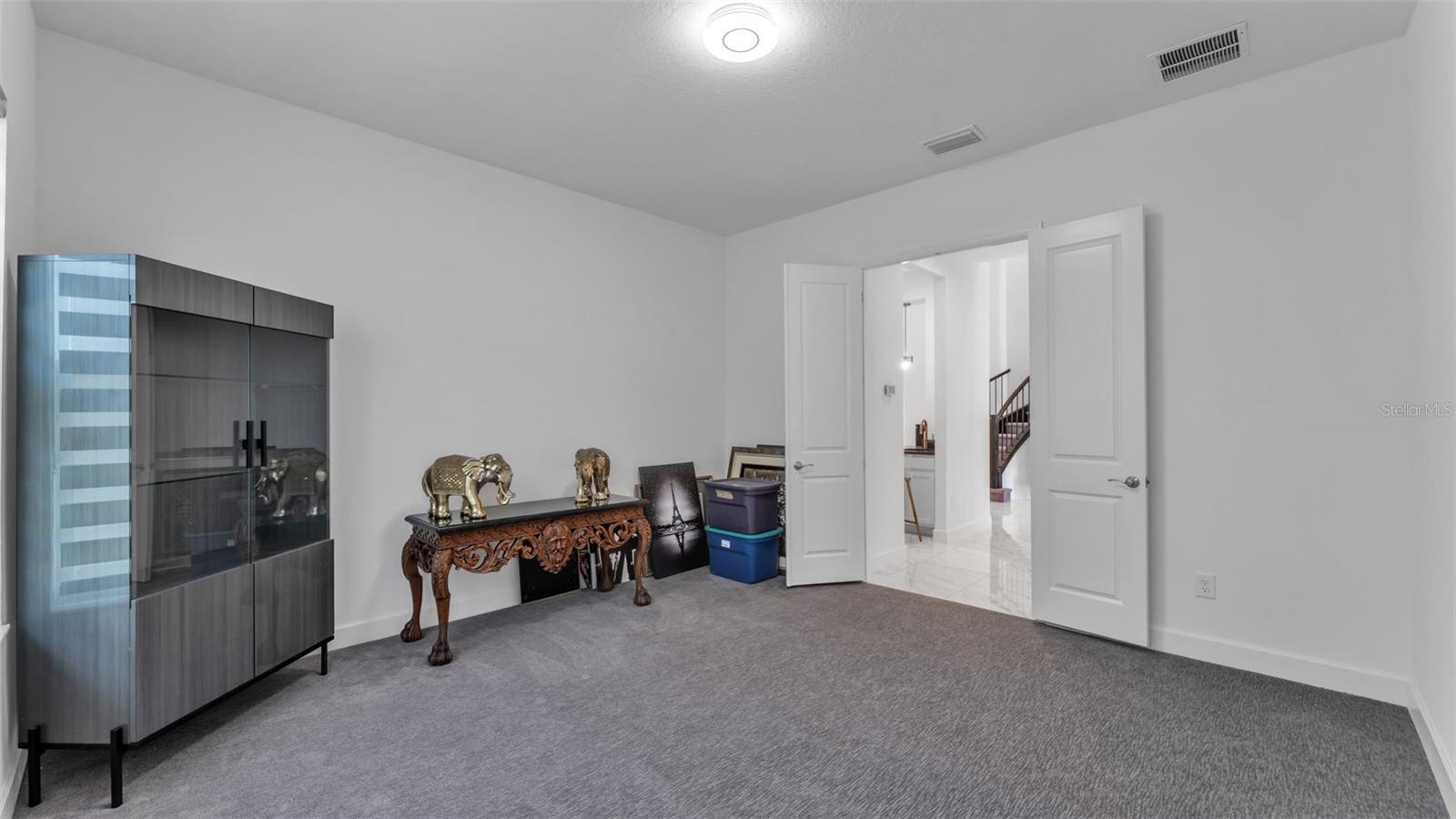 Library/office (downstairs)