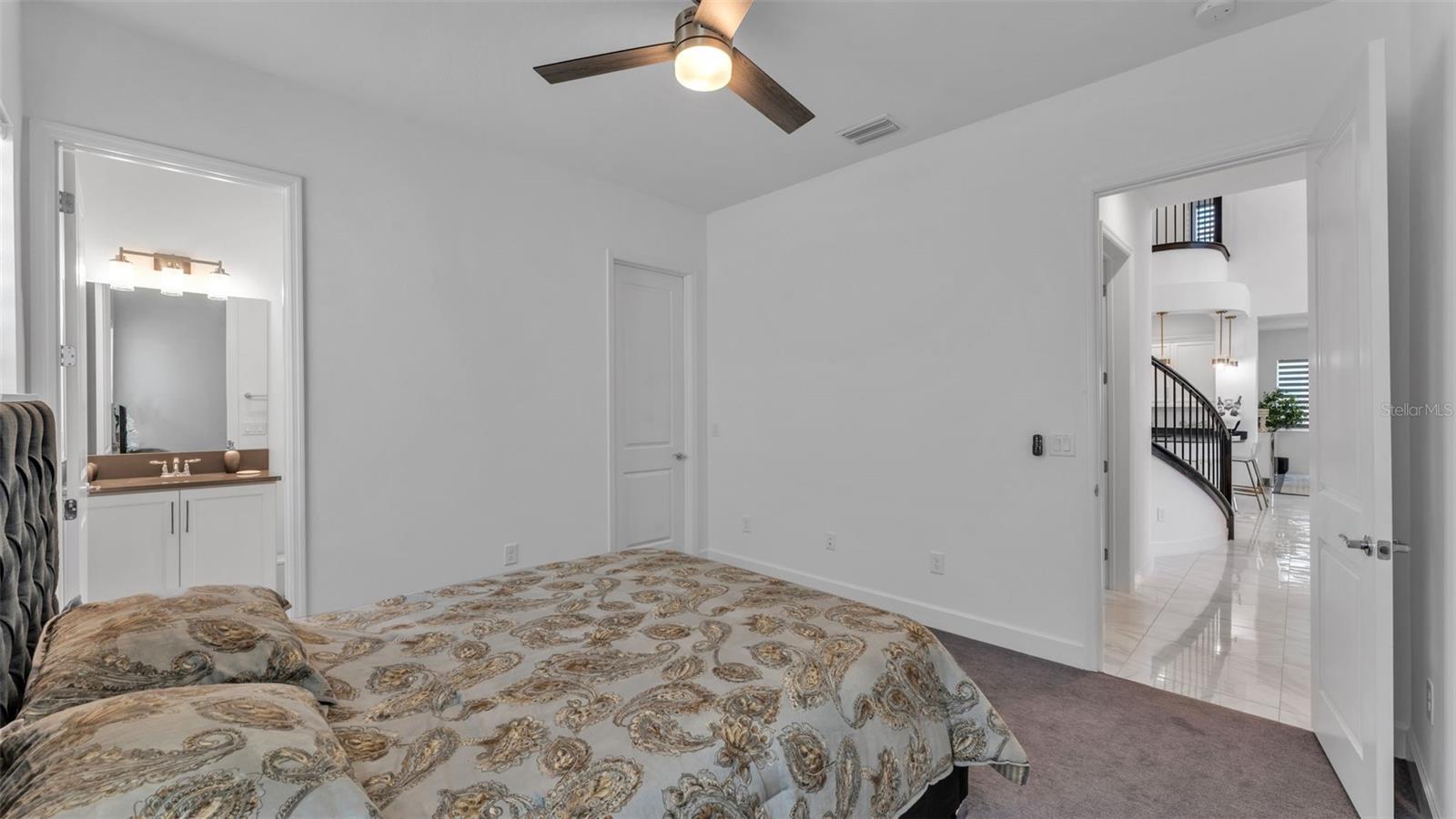 2nd bedroom with ensuite