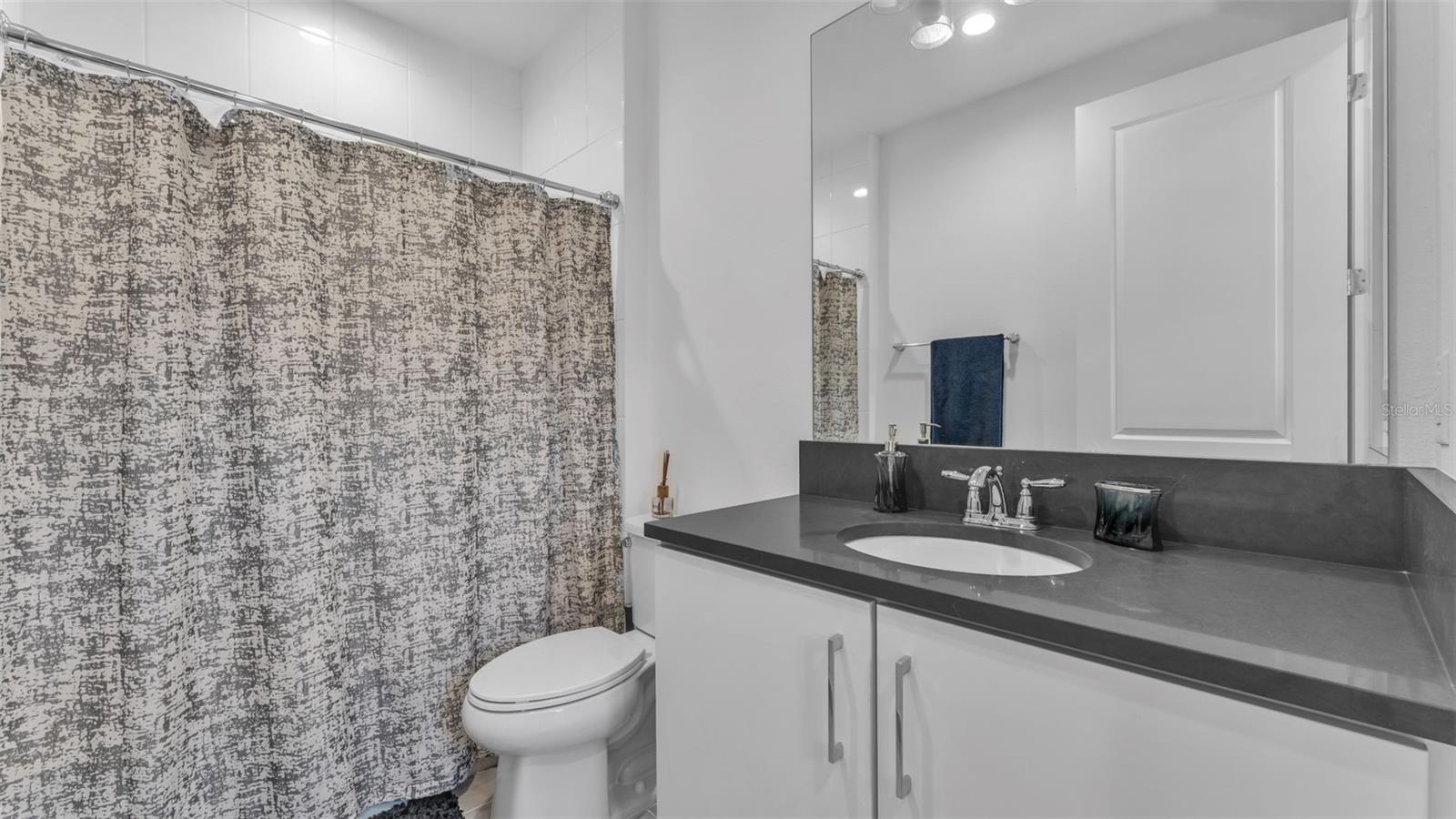 ensuite bathroom to bedroom 3