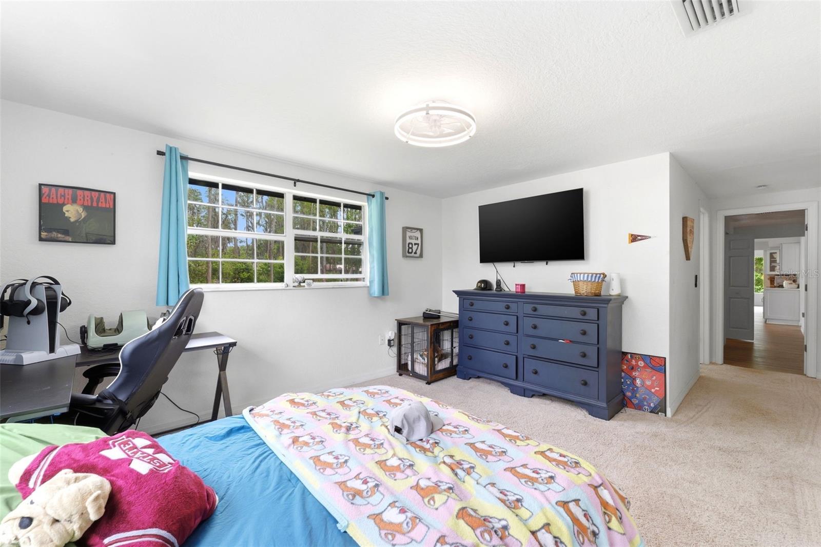 1st Floor Primary Bedroom