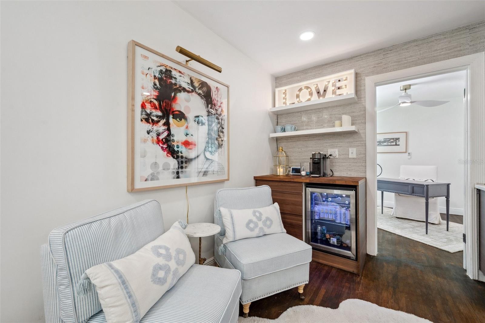 Beverage center/coffee station