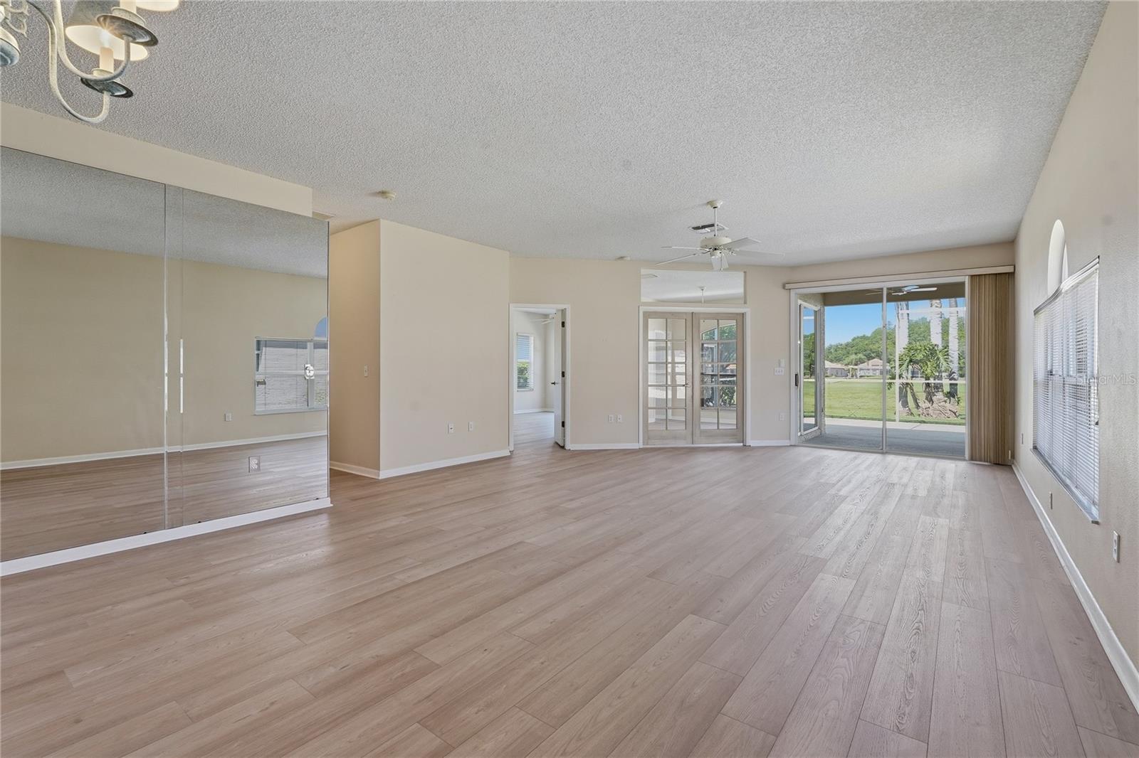 Dining Room / Living Room