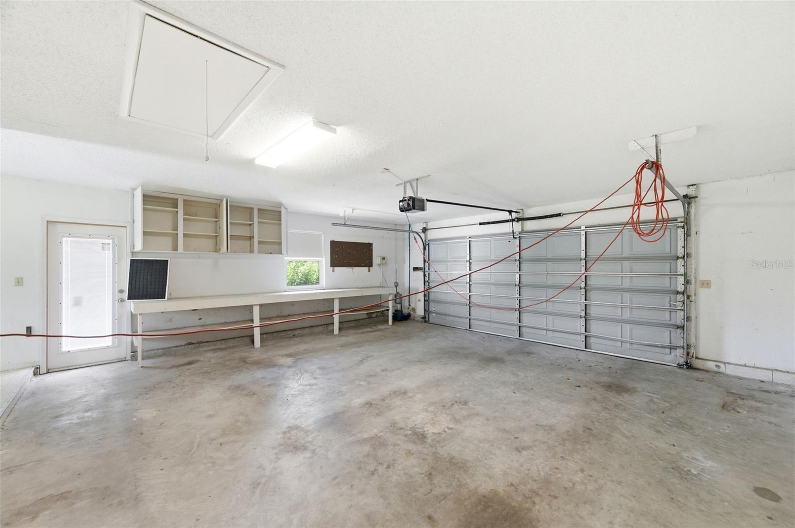 Oversized 2 car garage