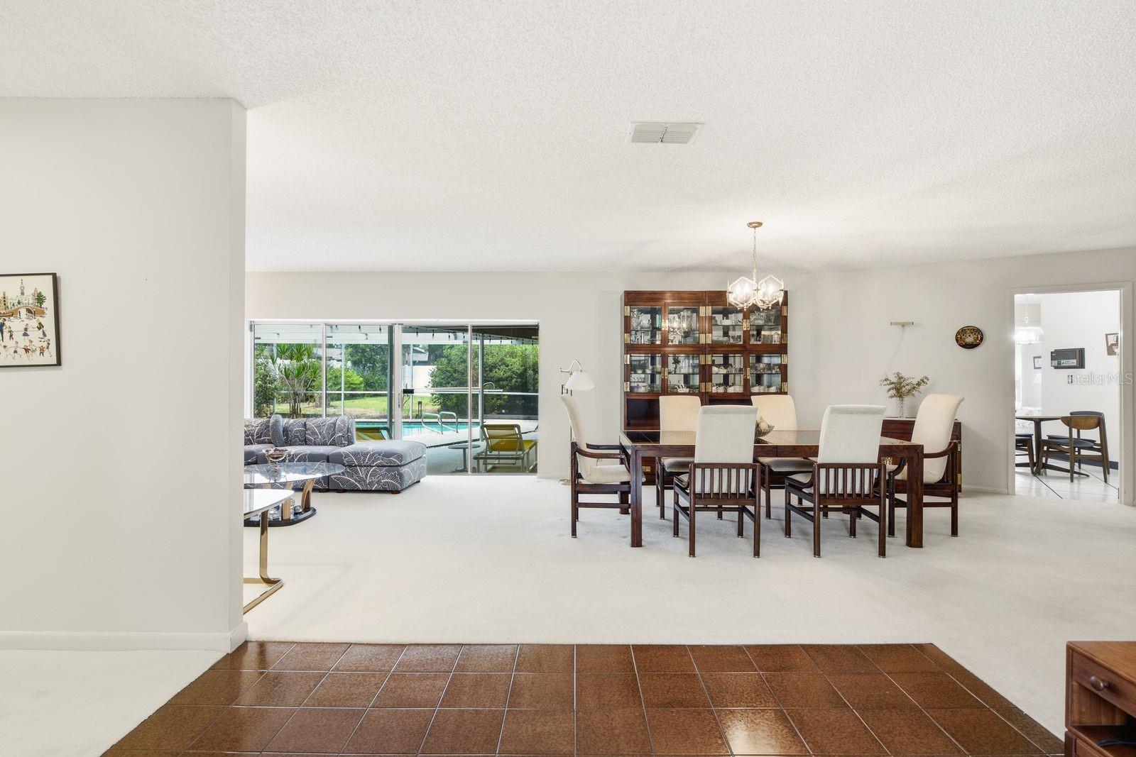 Dining room/Living Room combination. No step downs!