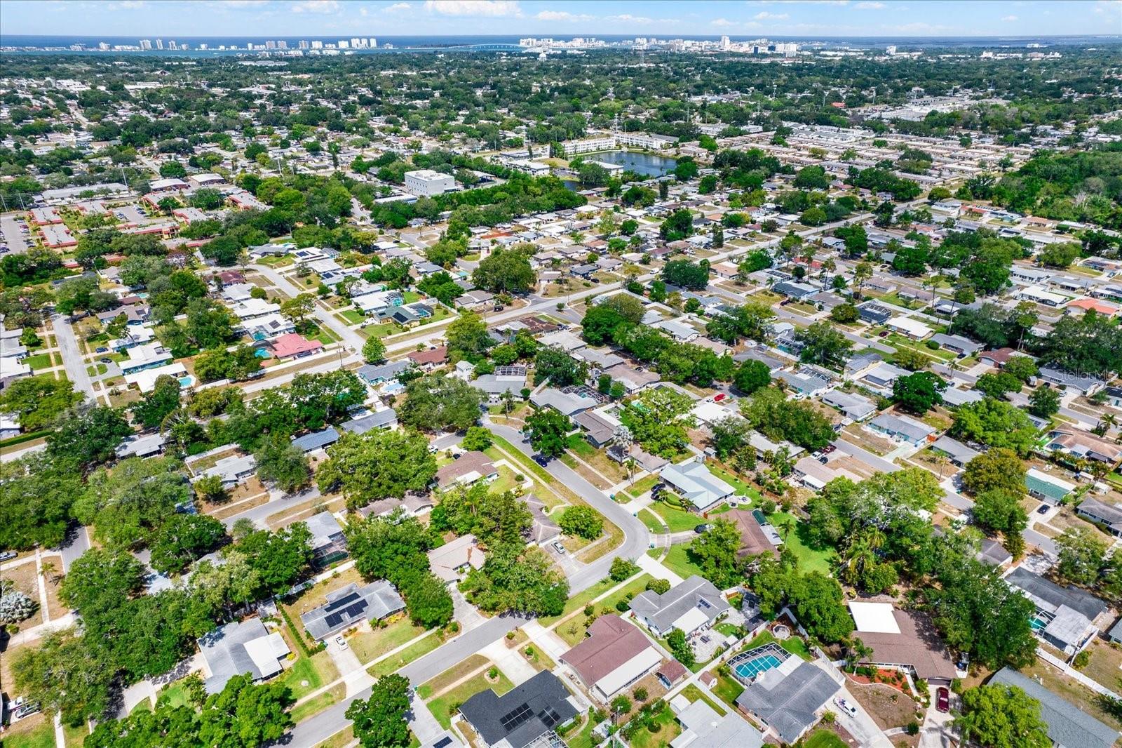 Minutes to Clearwater's white sandy beaches