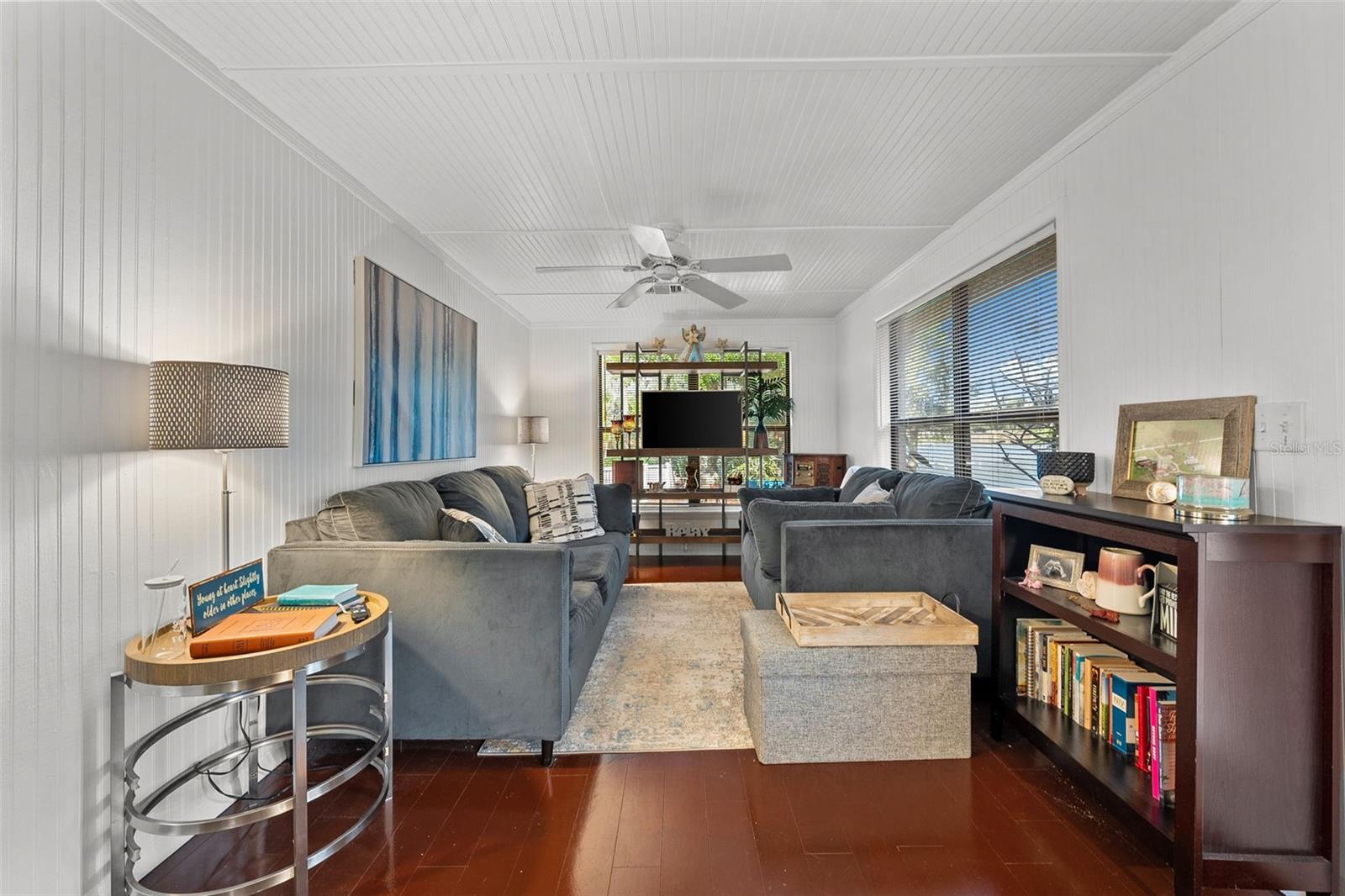 Cottage House living area