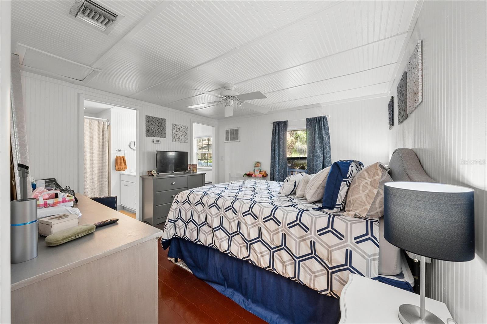 Cottage House Bedroom