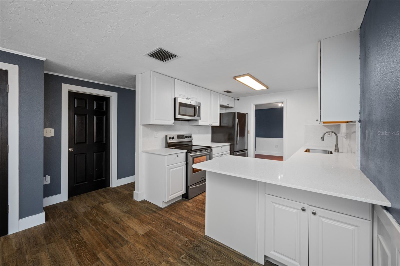 10400 Alice M Court Port Richey FL 34668 - Kitchen Area