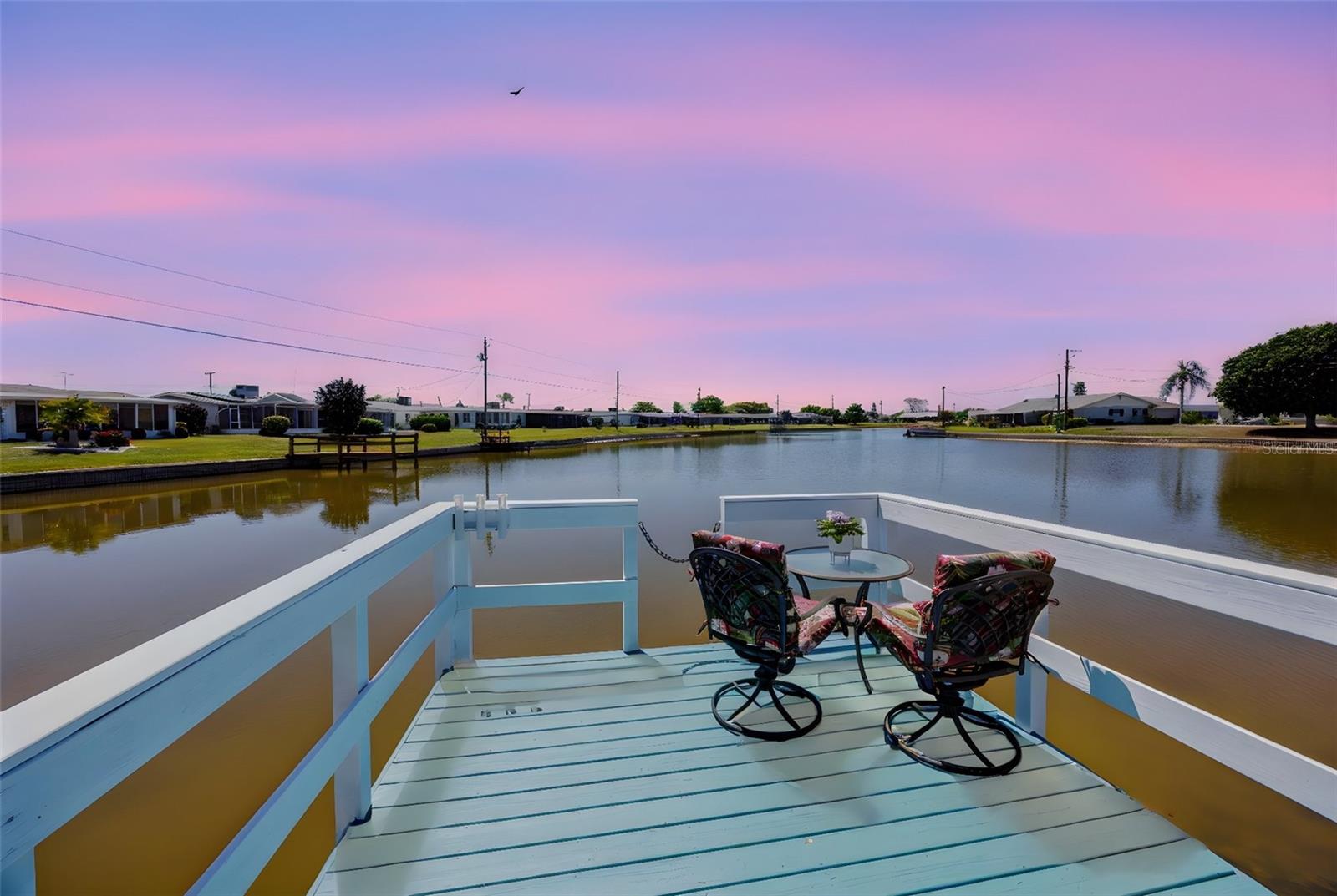 Peaceful South Lake View- Private Dock-Start or End Your Day Here Relaxing