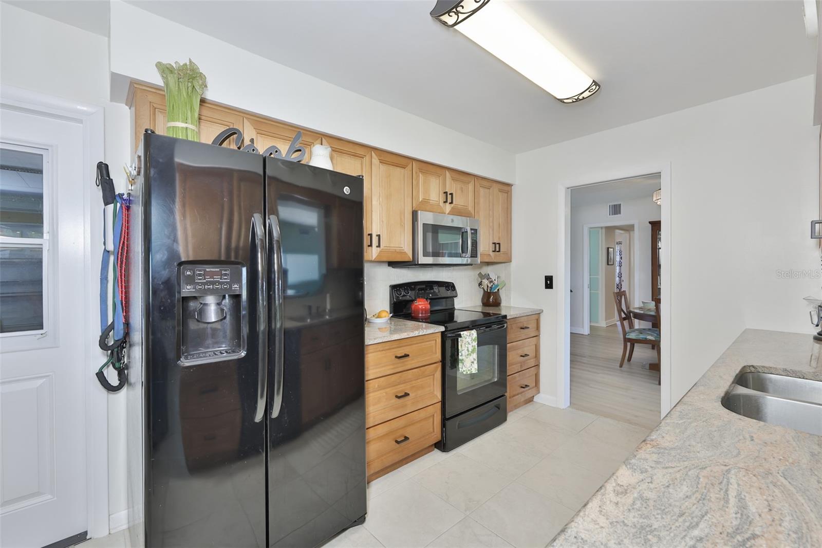 Galley Kitchen, Wood Cabinets & Granite Countertops & Closet Pantry