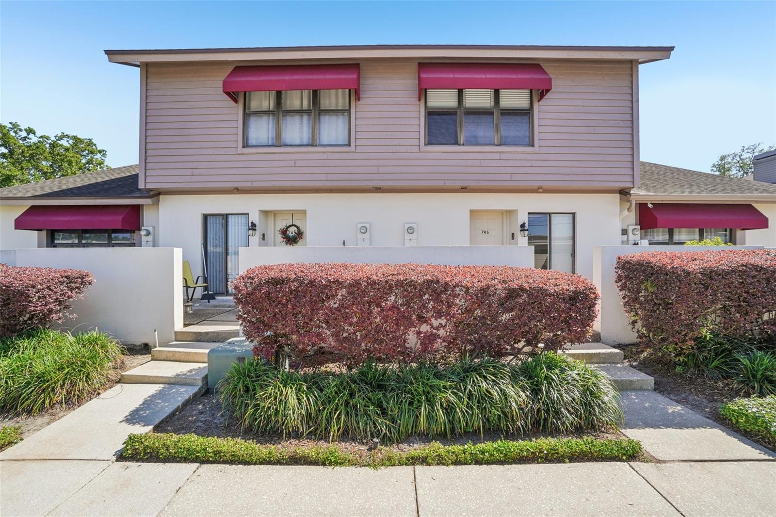 WELCOME TO 745 OAK PARK PLACE!