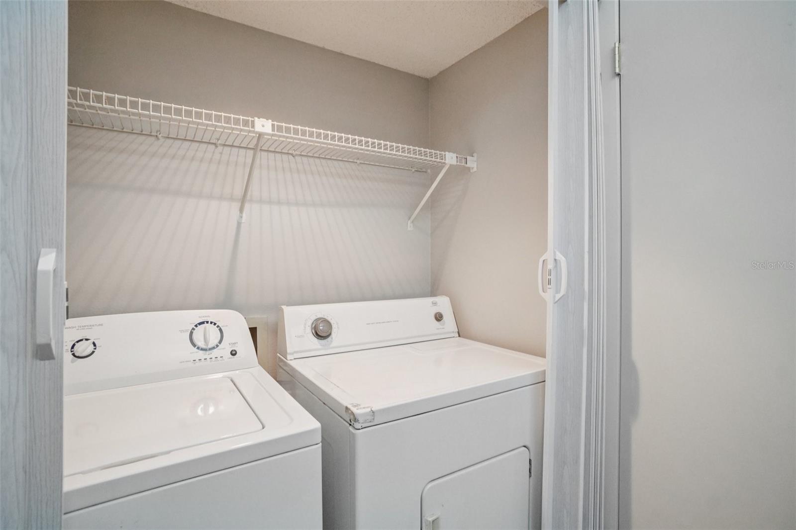 LAUNDRY CLOSET