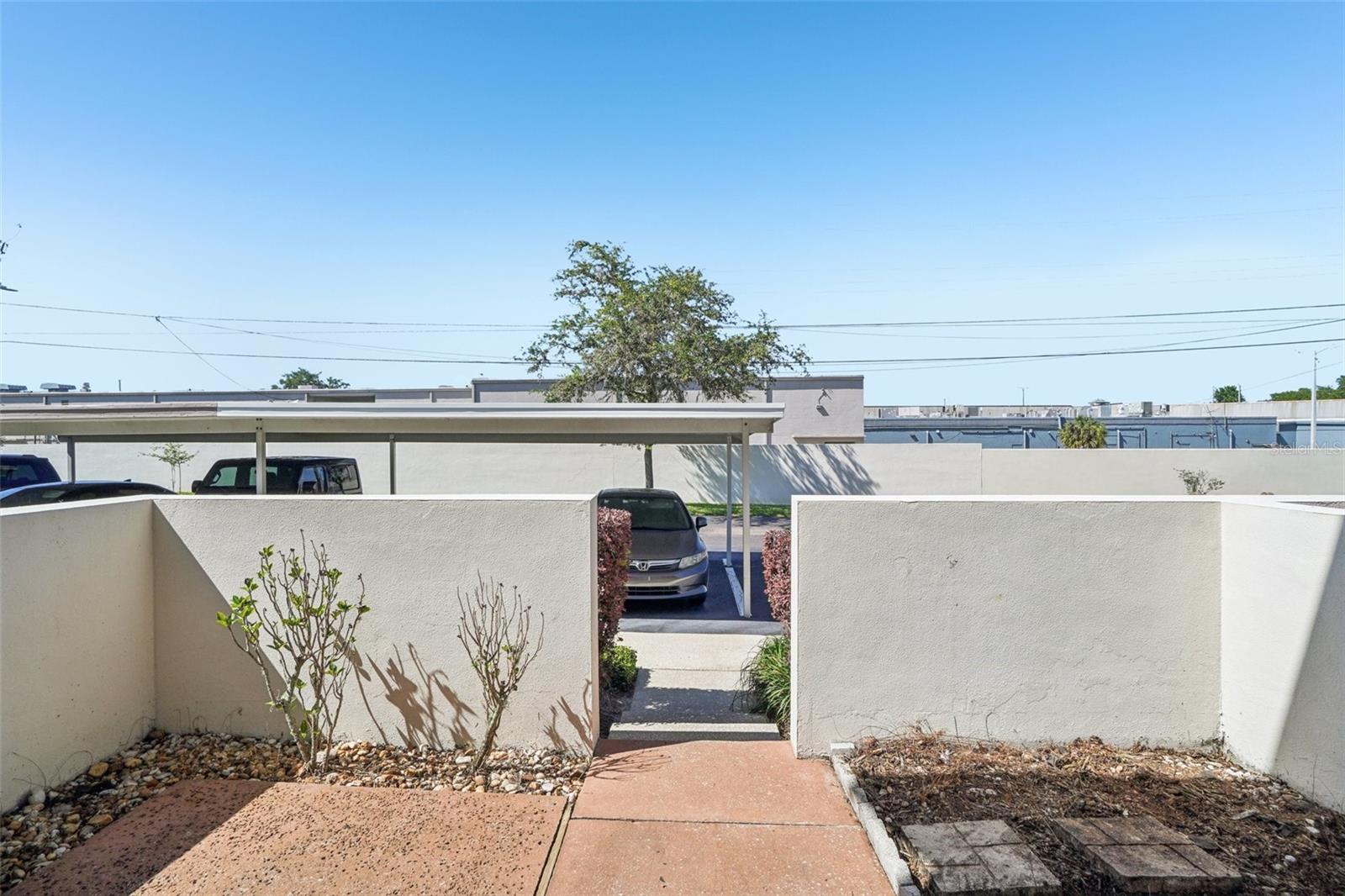 SPACIOUS FRONT COURT YARD FOR YOUR FAMILY GATHERINGS