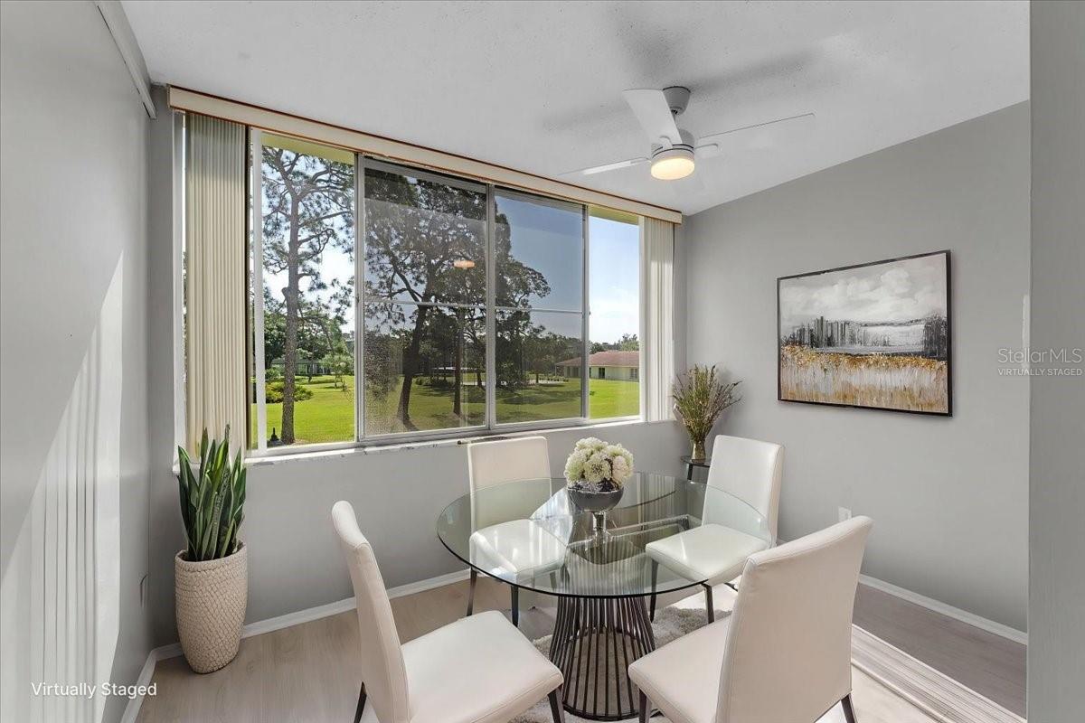 Florida Room *virtually staged*