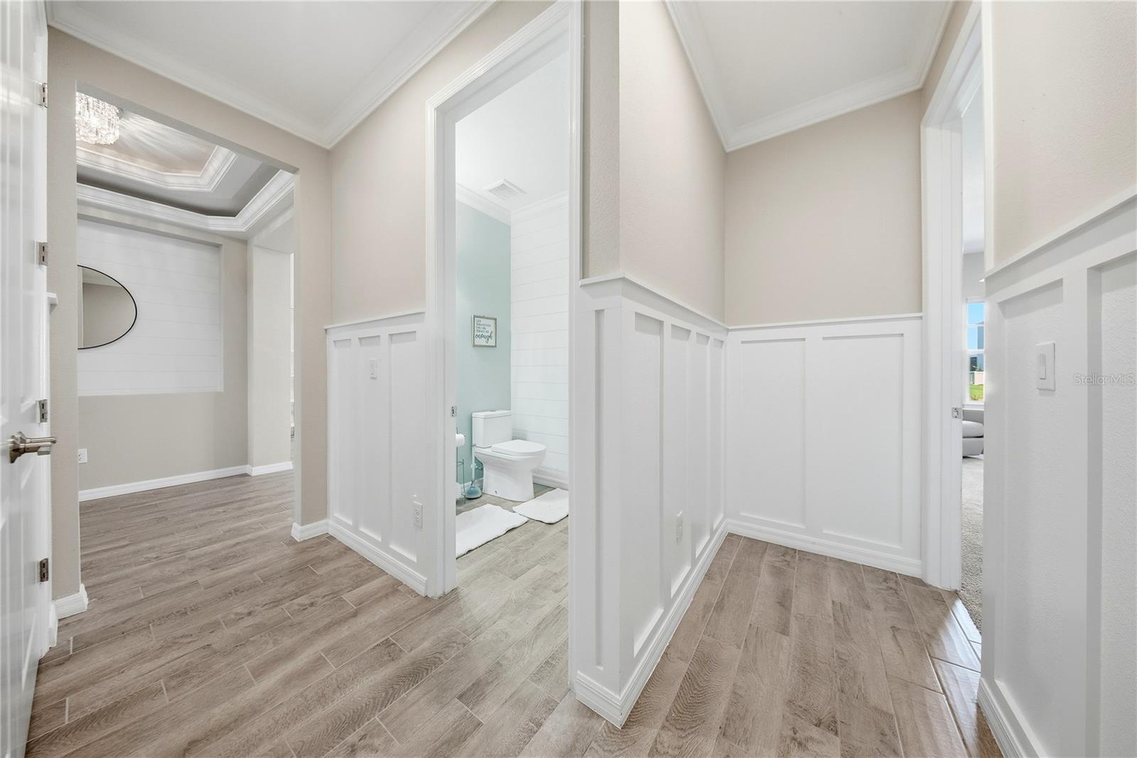 HALLWAY FROM MAIN ENTRACE