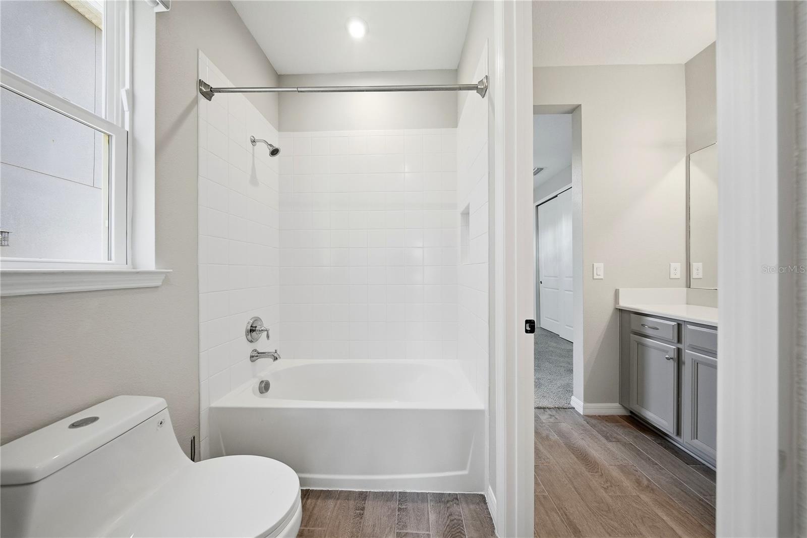 JACK AND JILL BATH SPLIT BETWEEN BEDROOMS #2 & #3