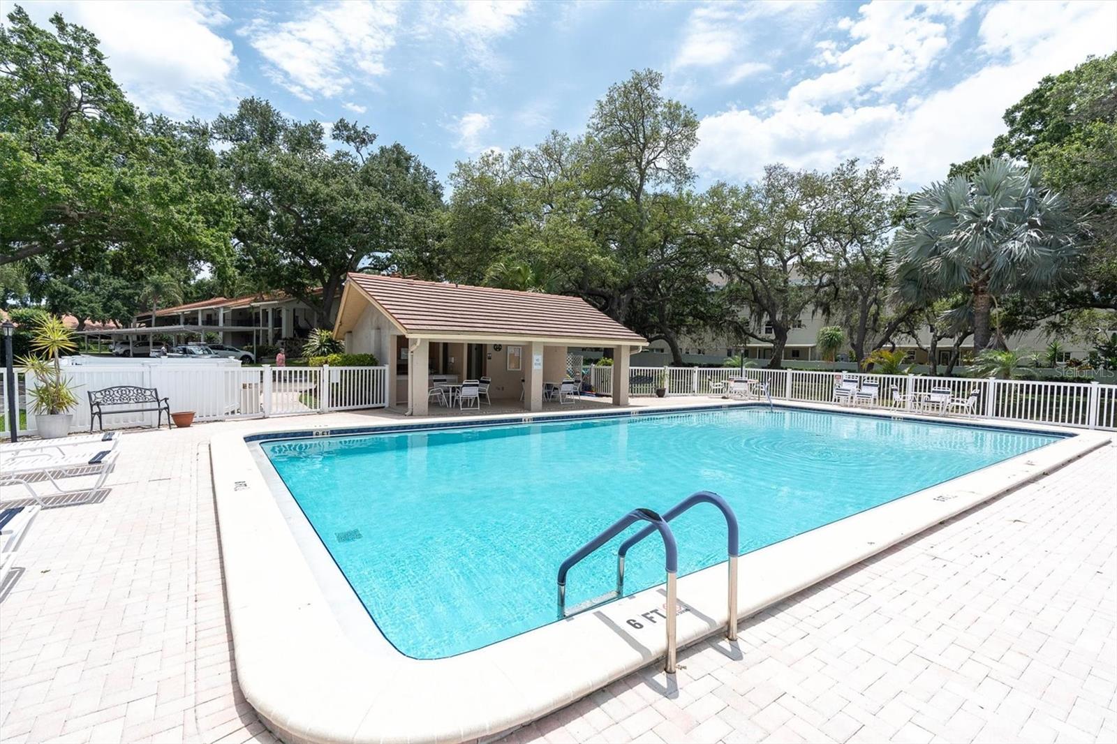 Short walk to Community Lakefront pool