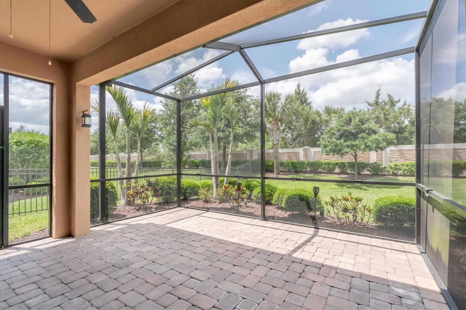 Covered and screened-in Lanai