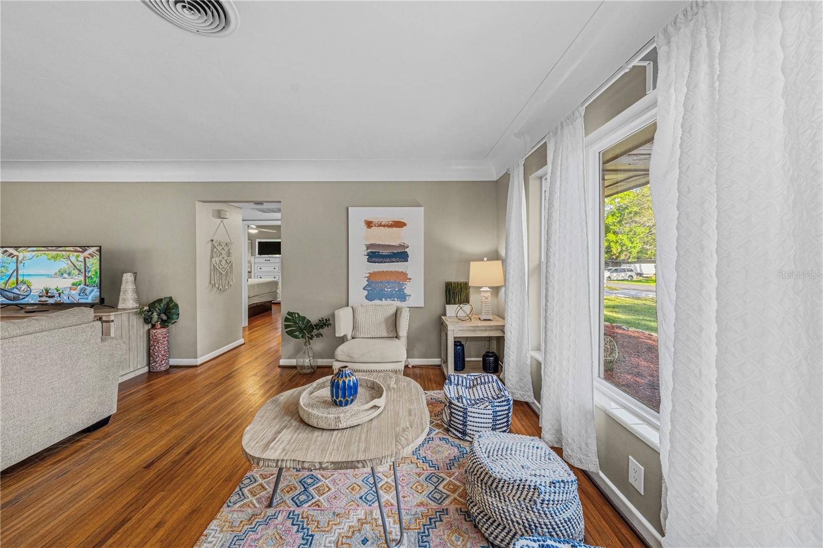TB8498708