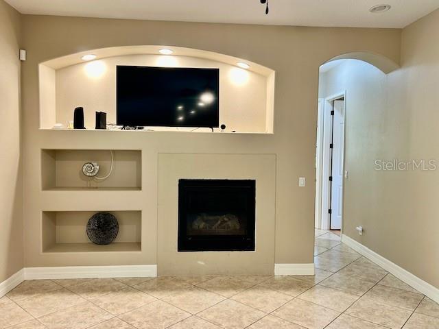 Family Room w/Fireplace and TV