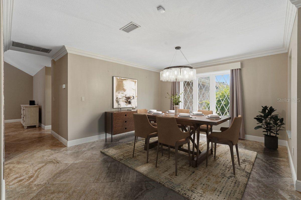 FORMAL DINING ROOM!