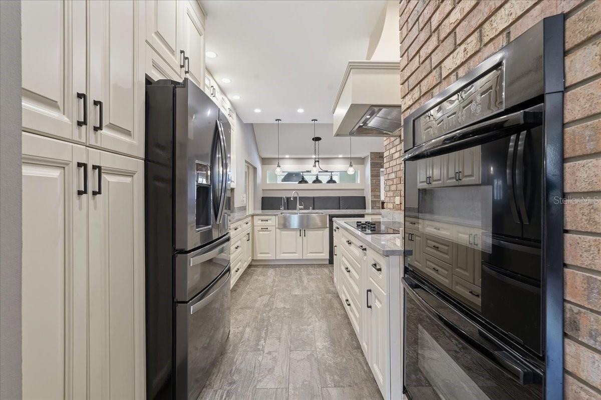 UNBELIEVABLE DESIGN IN THE KITCHEN!