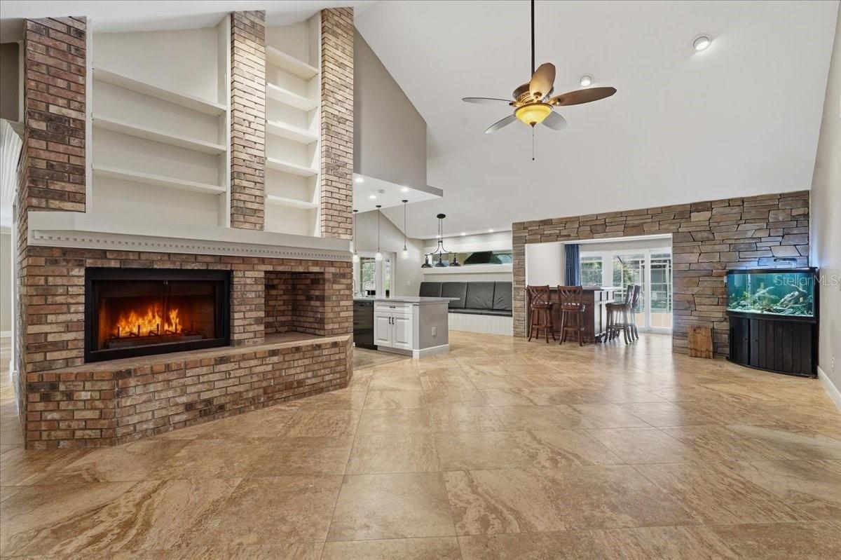 WOOD BURNING FIREPLACE AND VAULTED CEILINGS IN THE FAMILY ROOM!