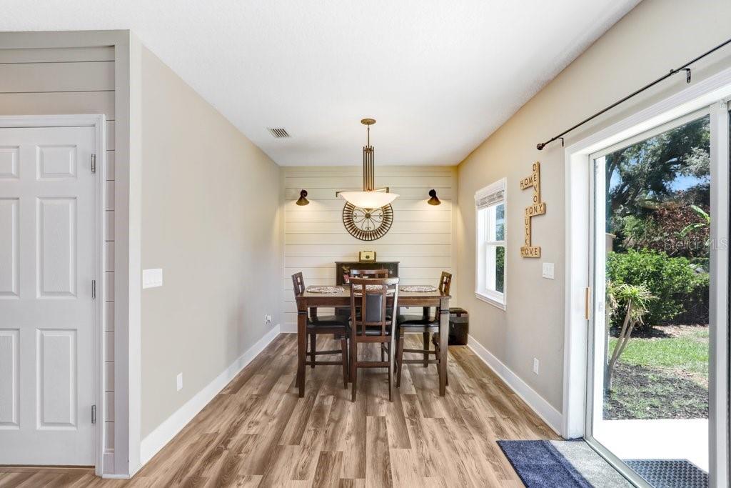 Dining area in kitchen