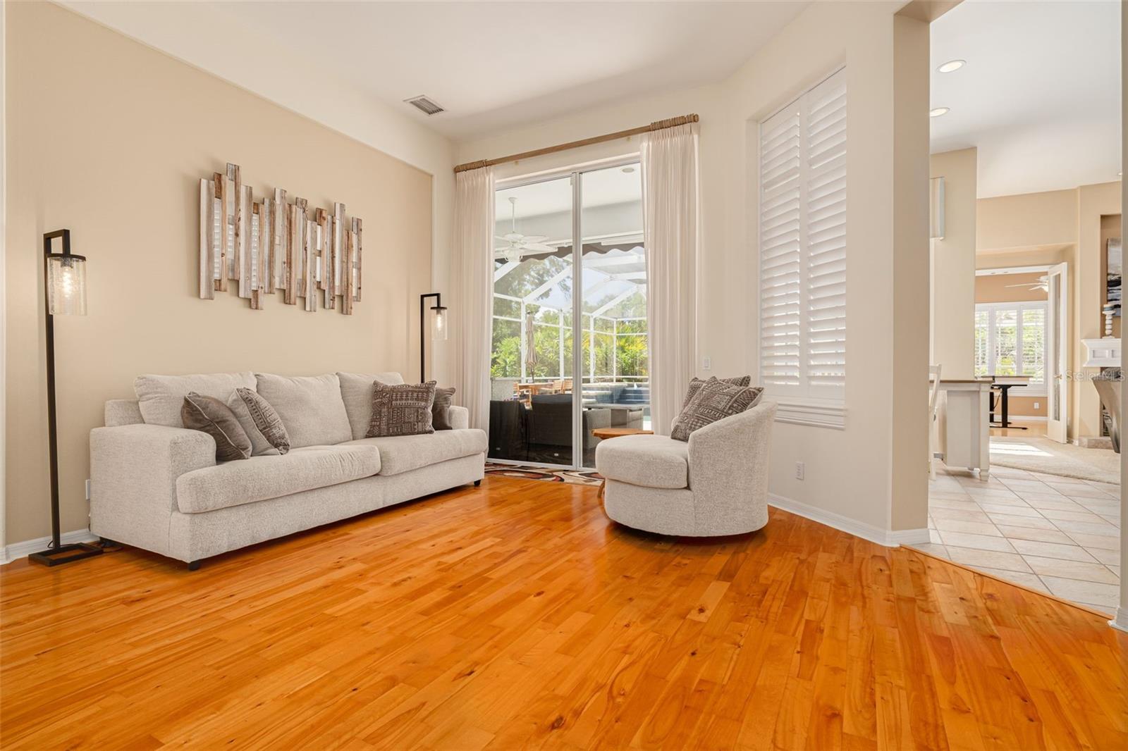 Formal LR with kitchen to the right