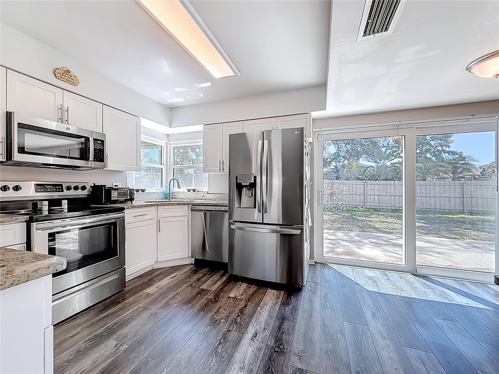 Kitchen - Outdoor Living Space