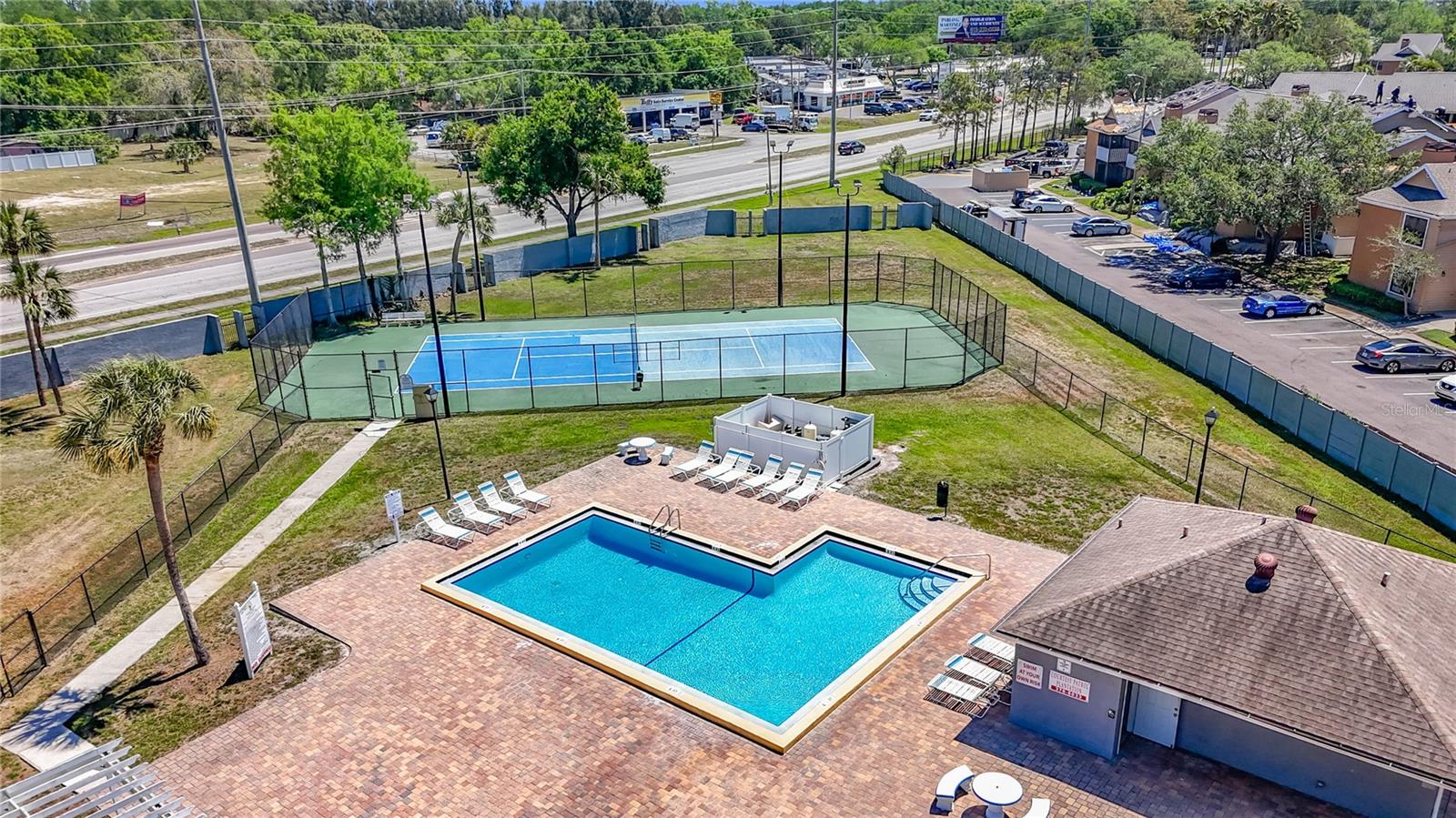 Plantation Community Amenities (one block away)