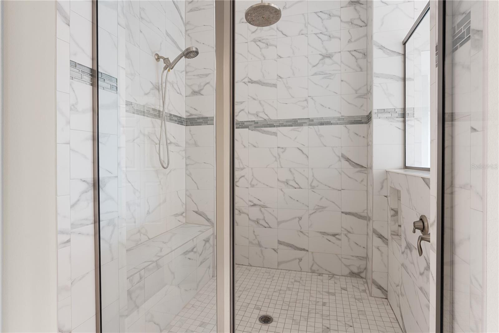 upstairs master bath 3