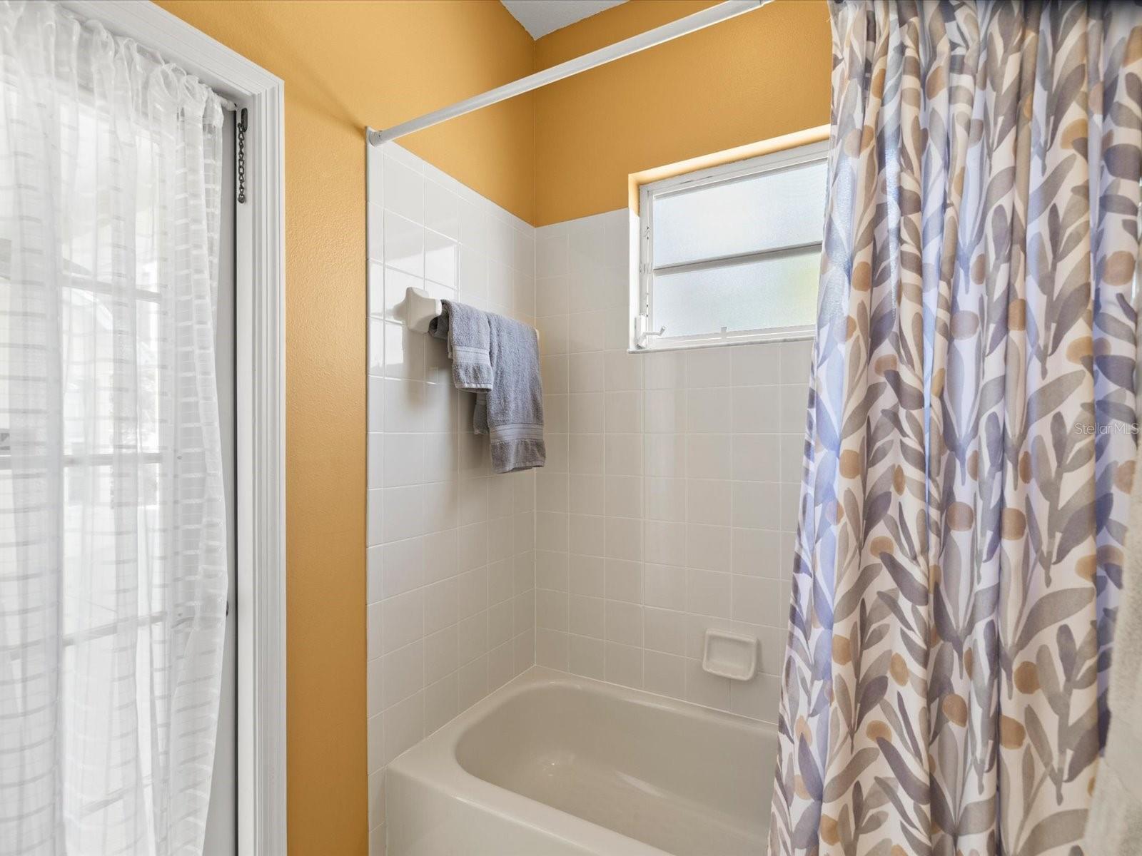 Bathroom 2, also a pool bath