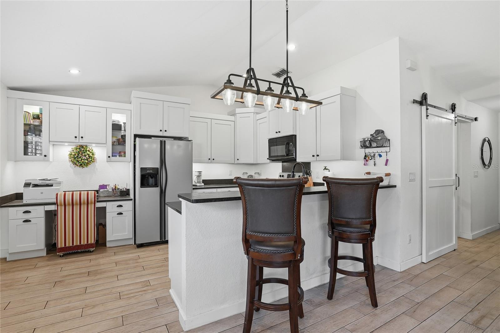 Casual dining at the breakfast bar.