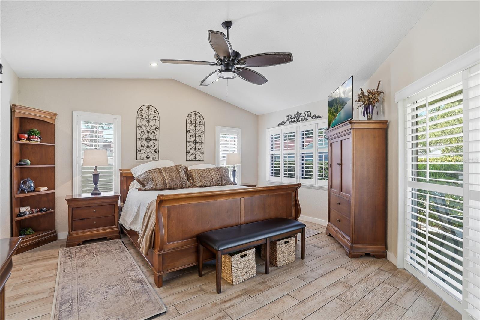 High ceilings in the primary.