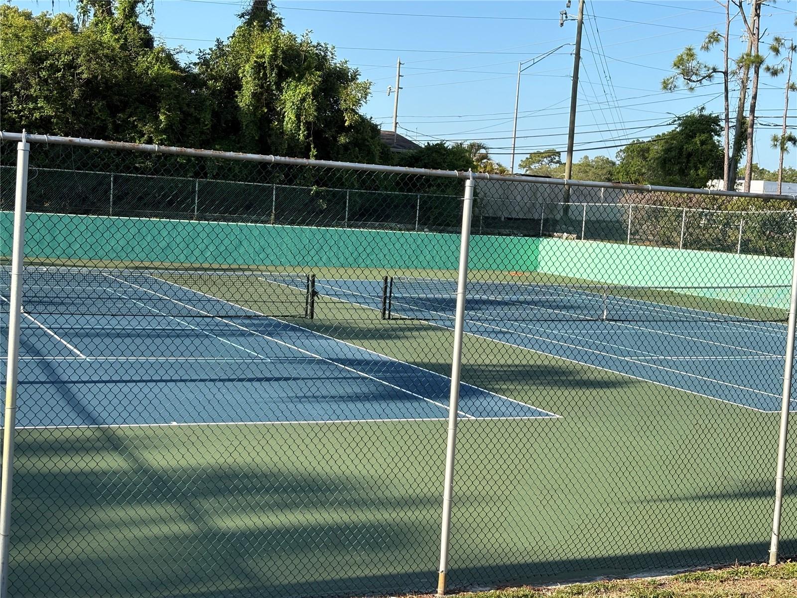 Tennis