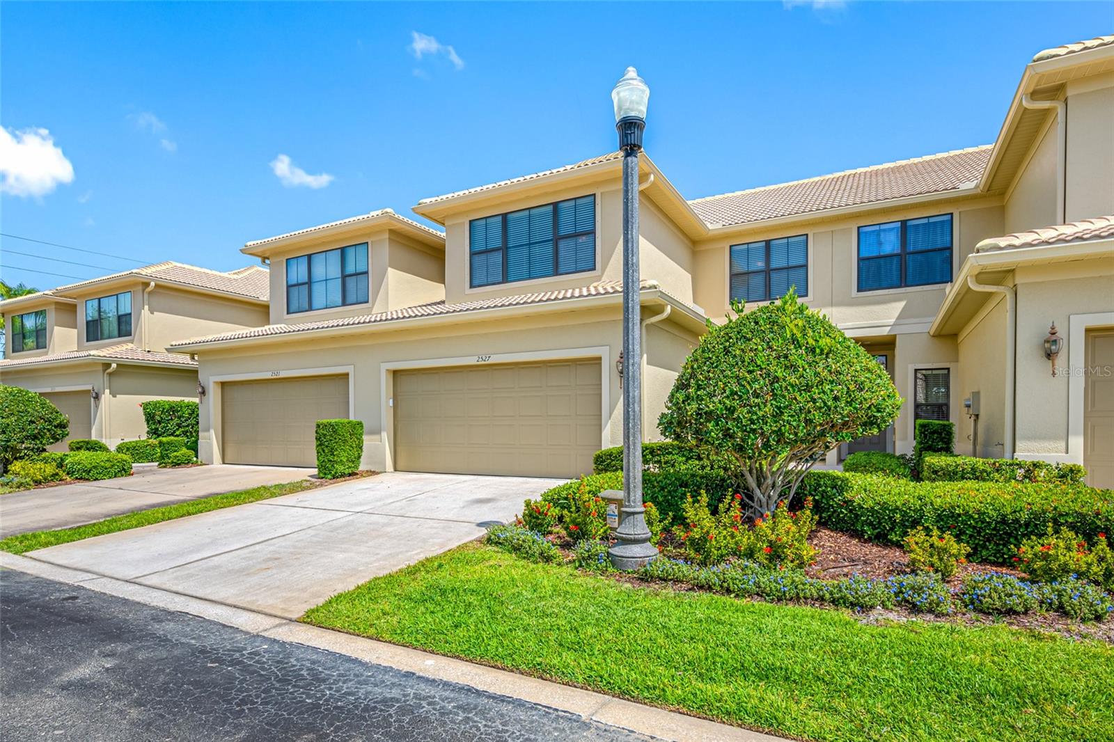 Lovely 2570 Sq. Ft. Townhome In Tarpon Ridge!