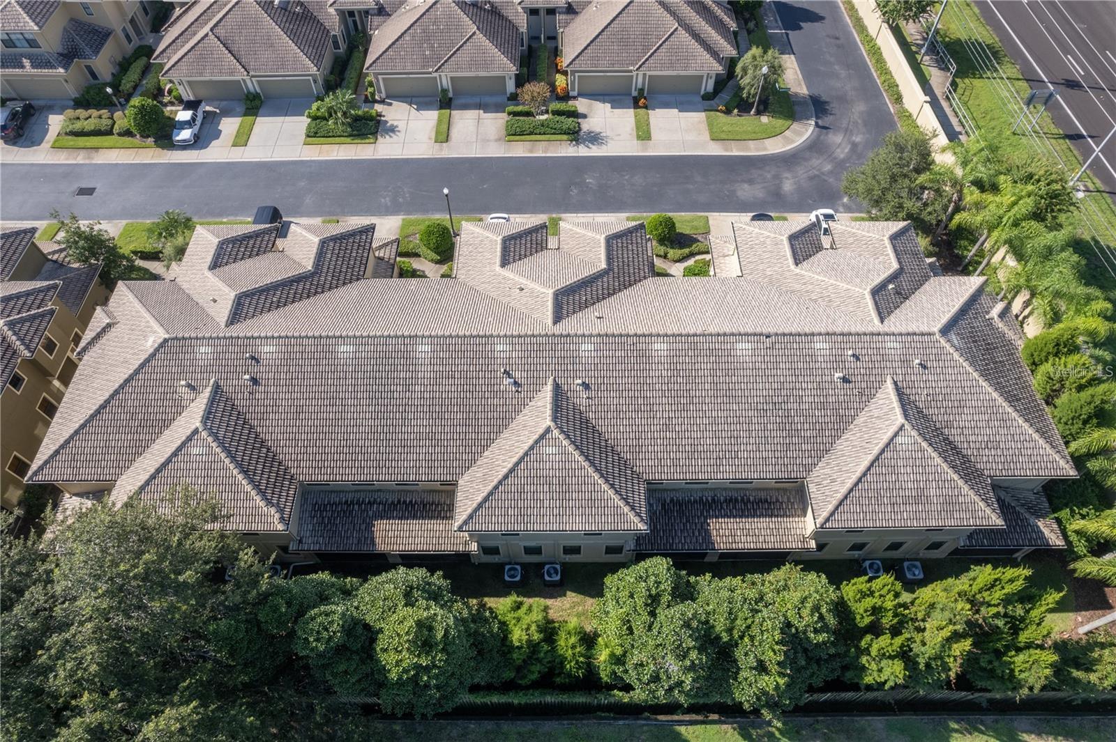 Aerial of Bldg - from North to South