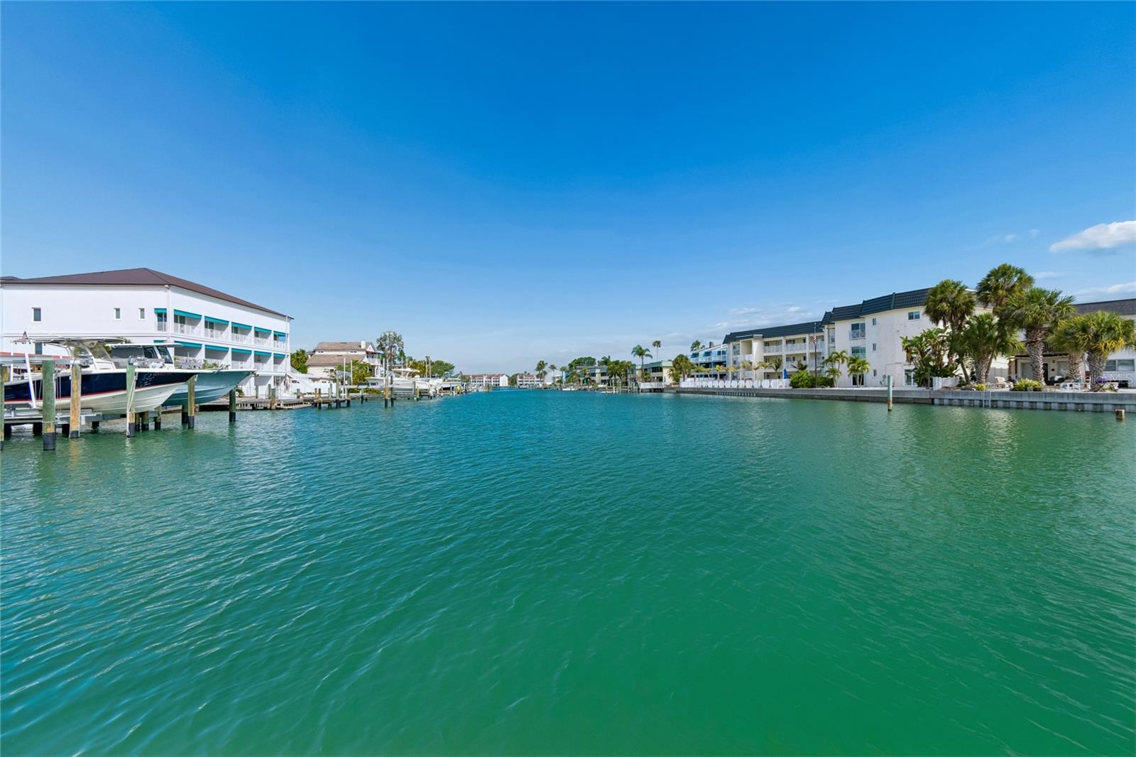 Deepwater Canal takes you right to Johns pass