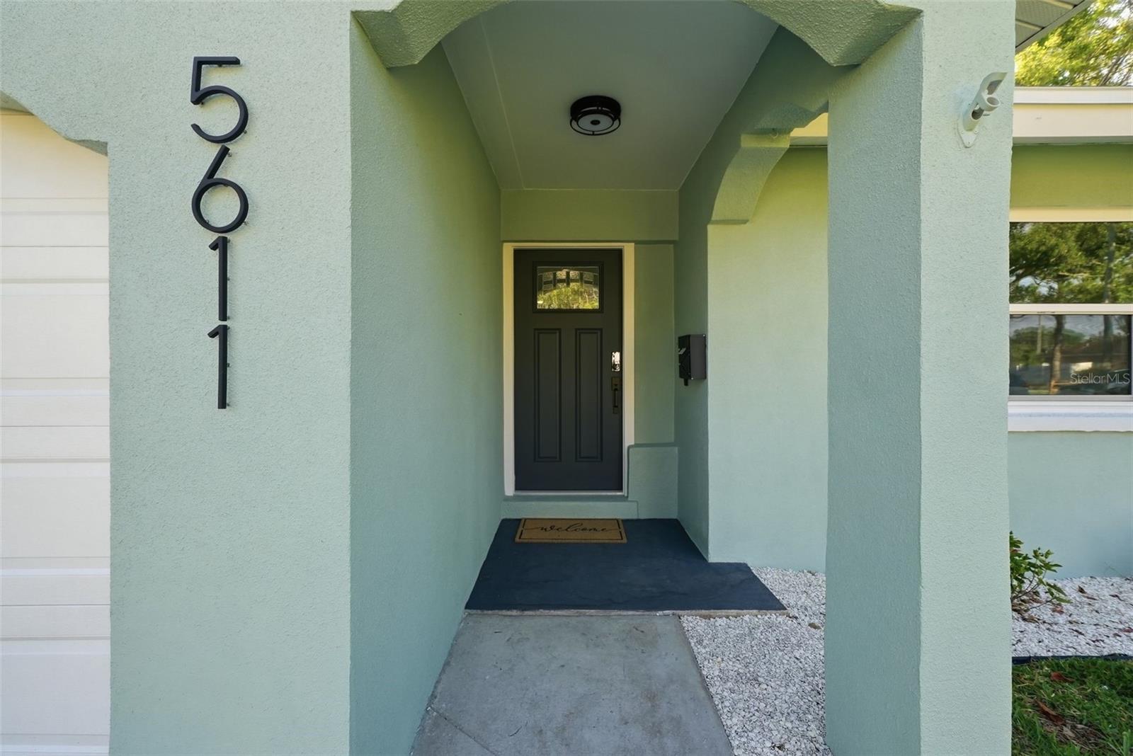 Covered Front Entreway