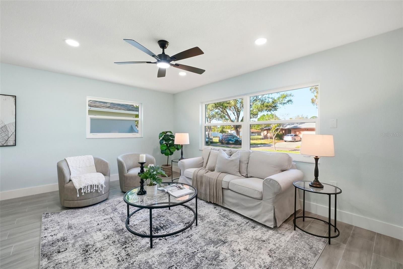 Natural light pouring in to the living room