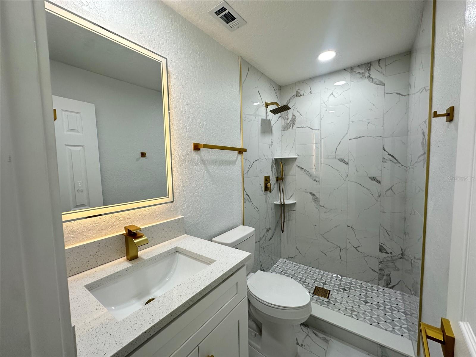 TB8499348