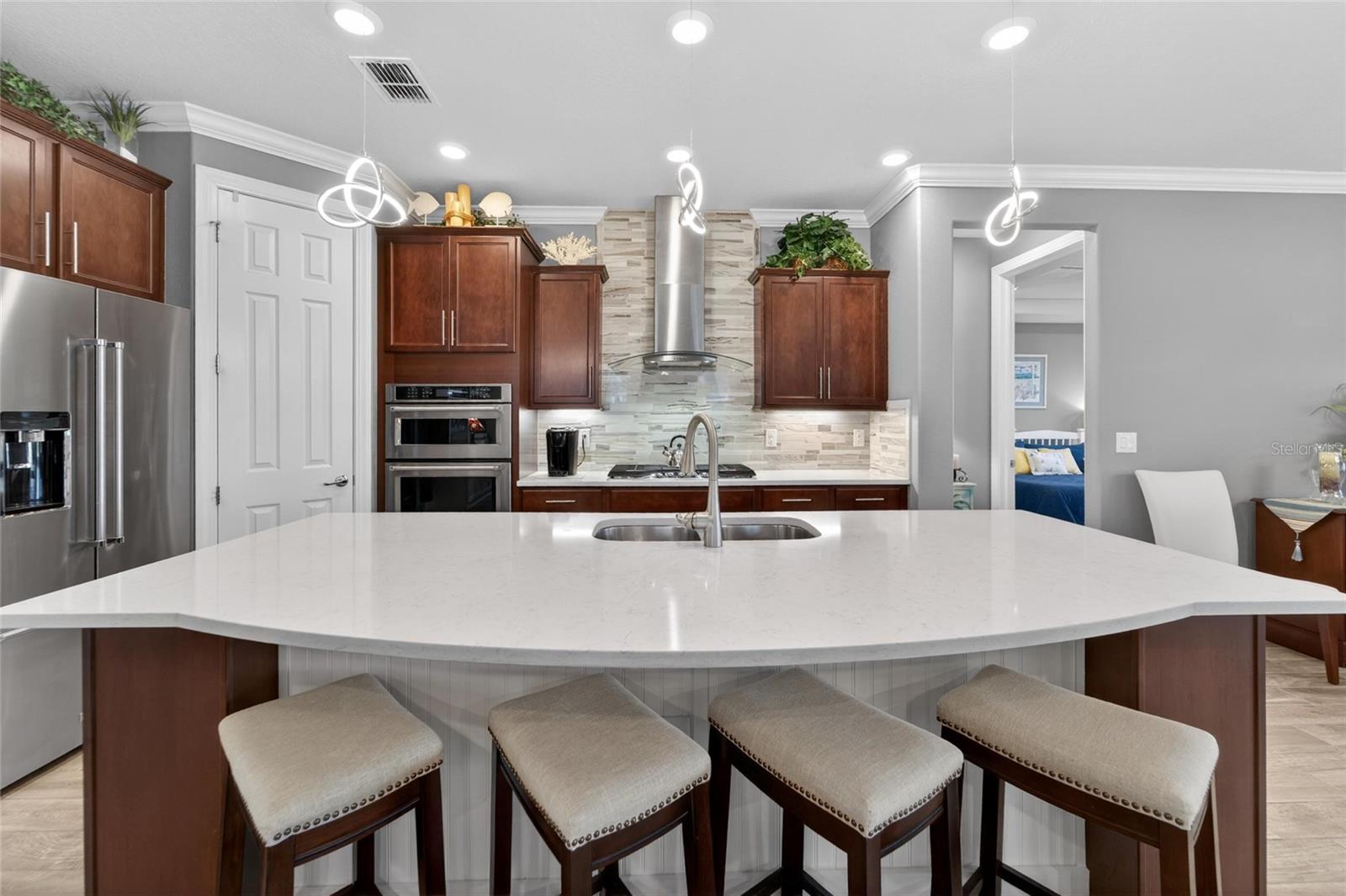 Eating space in kitchen